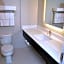 Holiday Inn Express & Suites Waterville - North By IHG