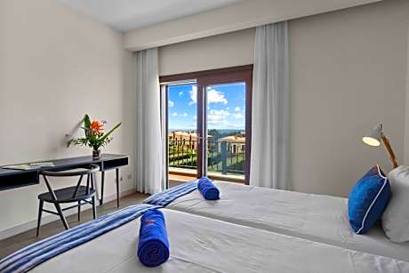 Duplex Three Bedroom Townhouse with Private Pool