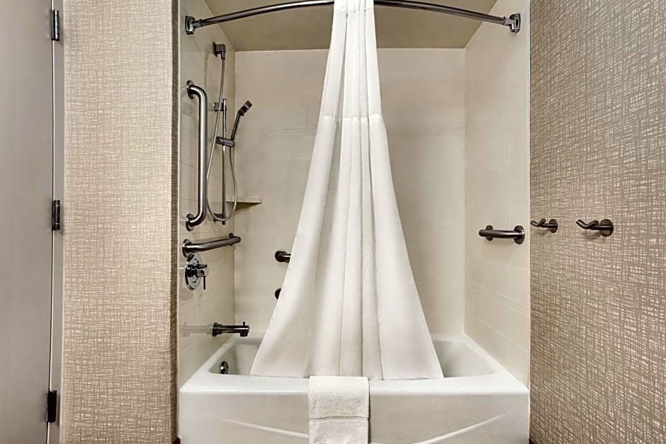 Hampton Inn Milwaukee Brookfield