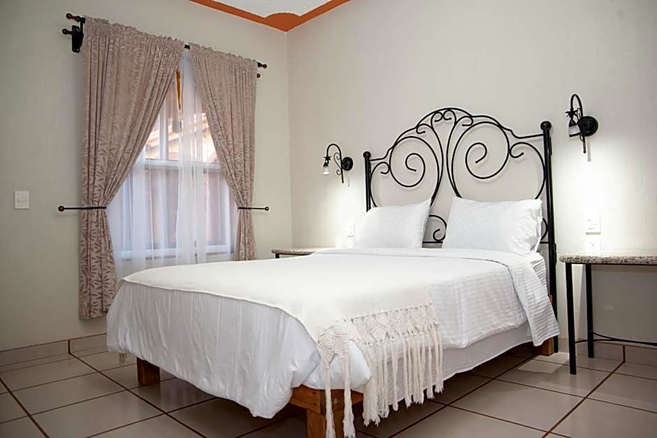 Encanto de la Sierra Hotel