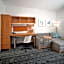 TownePlace Suites by Marriott Orlando at FLAMINGO CROSSINGS Town Center/Western Entrance