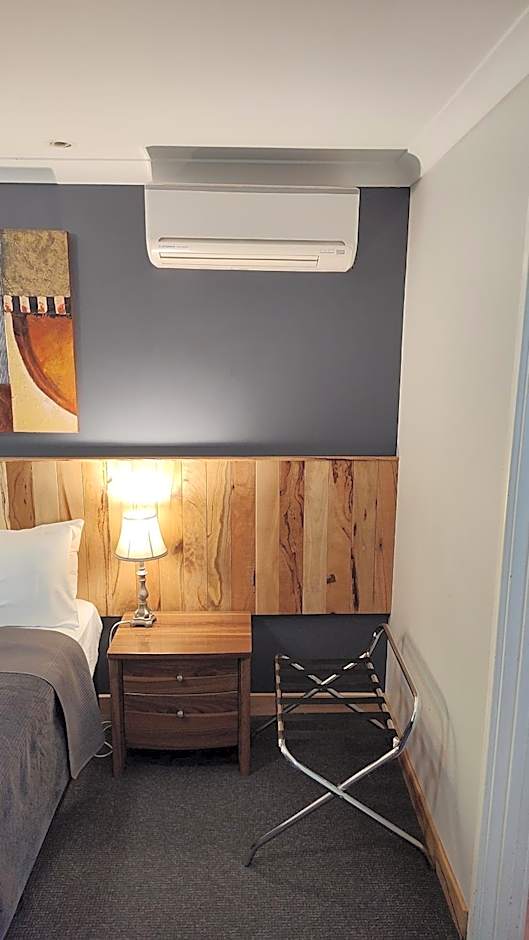 Adamsons Riverside Accommodation