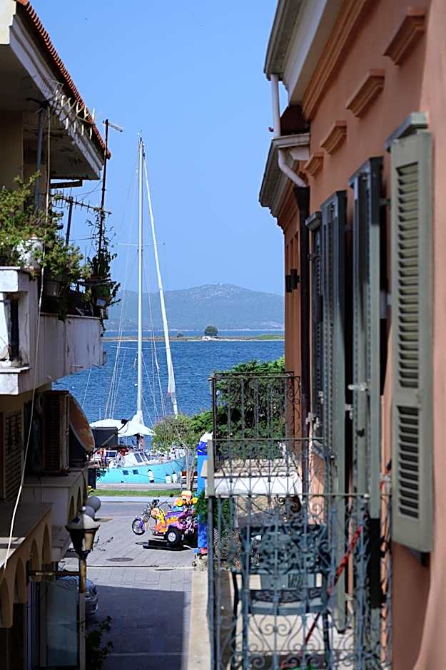 Luxury Suites by Panagiota