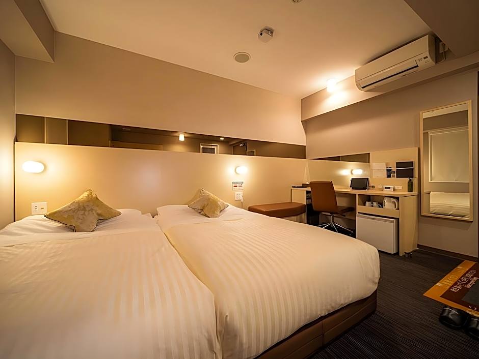 Super Hotel Premier Musashi Kosugi-Ekimae
