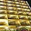 Grand Suites Hotel