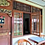 Taman Teratai Hotel