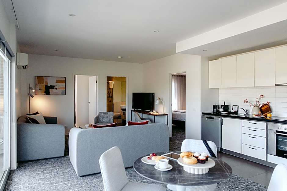 Punthill Essendon Grand Hotel
