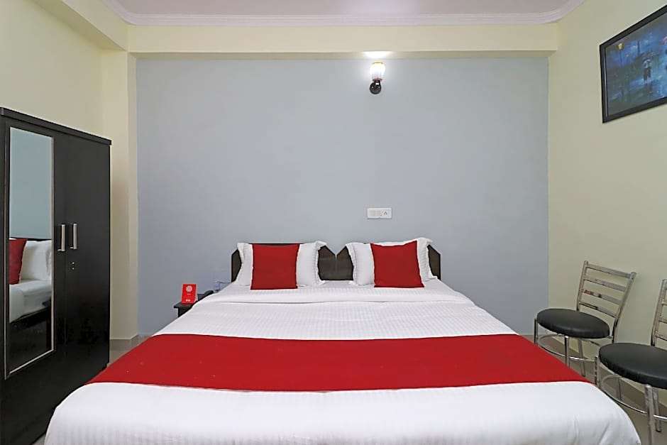 Oyo 10045 Hotel Pearl Residency – Delhi, IN