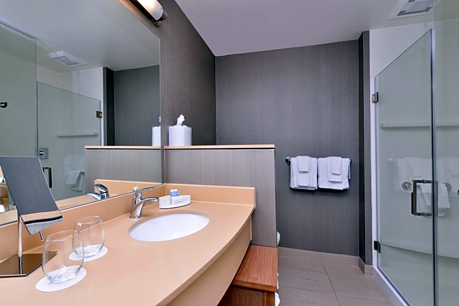 Courtyard by Marriott Columbus Grove City