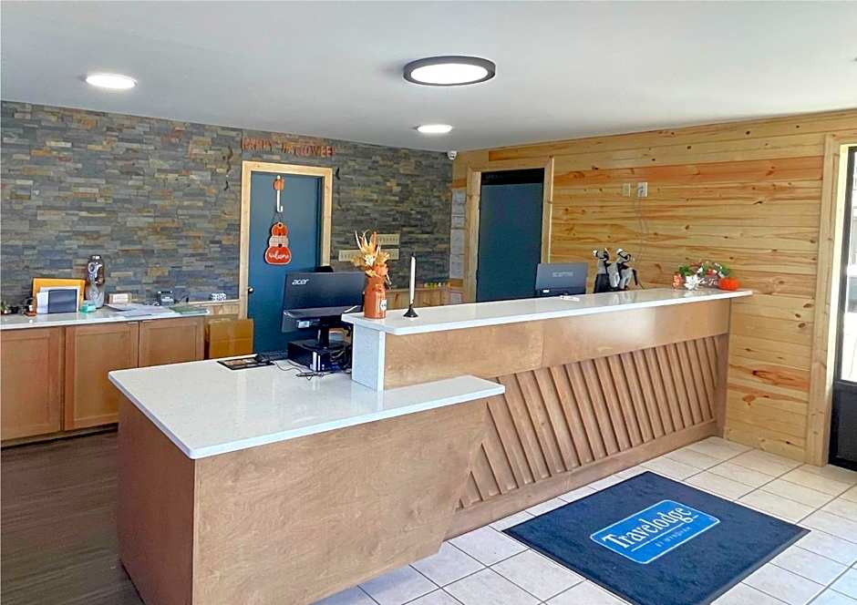 Travelodge by Wyndham Pigeon Forge Dollywood Lane