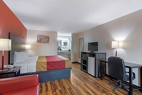 1 King Bed, Nonsmoking