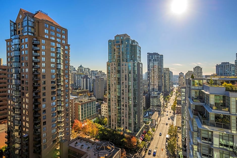 Landis Hotel & Suites