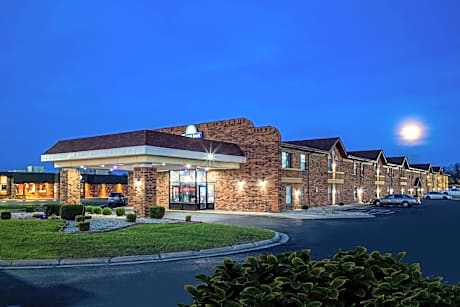 Days Inn by Wyndham Anderson IN