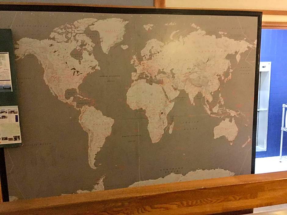 DJANGO Hostel & Lounge