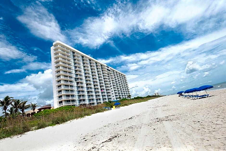 Radisson Suite Hotel Oceanfront