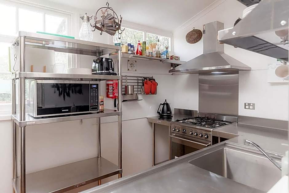 Connage - Historic Battery Point Police Station