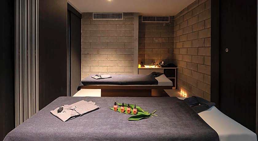 Cross Pattaya Oceanphere