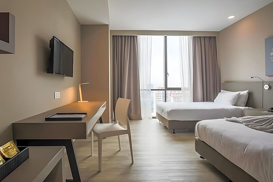 Qliq Damansara Hotel