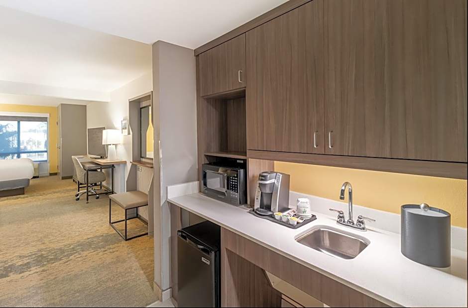 Holiday Inn Hotel & Suites Orange Park By IHG