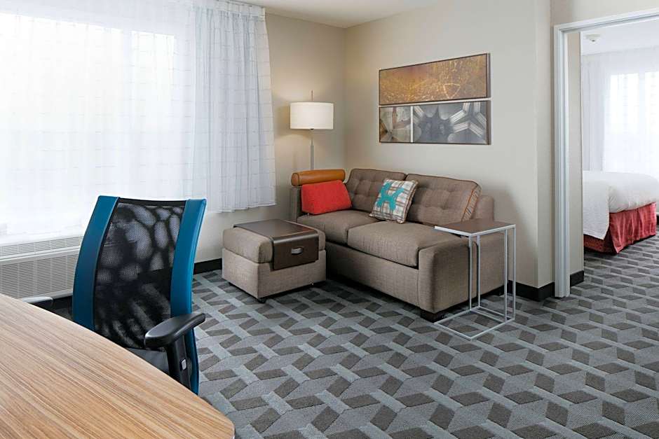 TownePlace Suites by Marriott Kansas City Airport