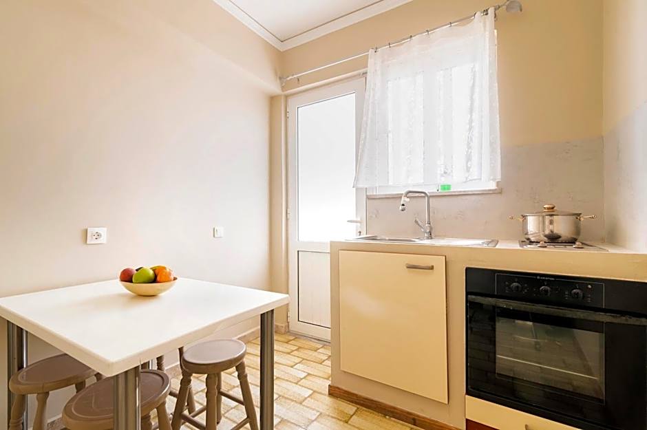 Lefka Hotel & Apartments