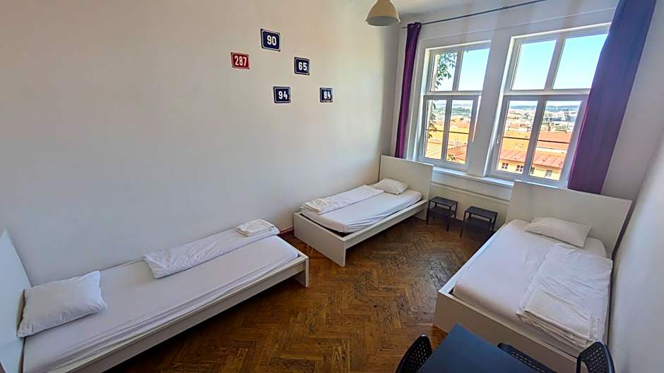 Clown and Bard Hostel