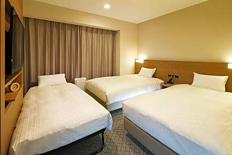 Twin Room with Extra Bed