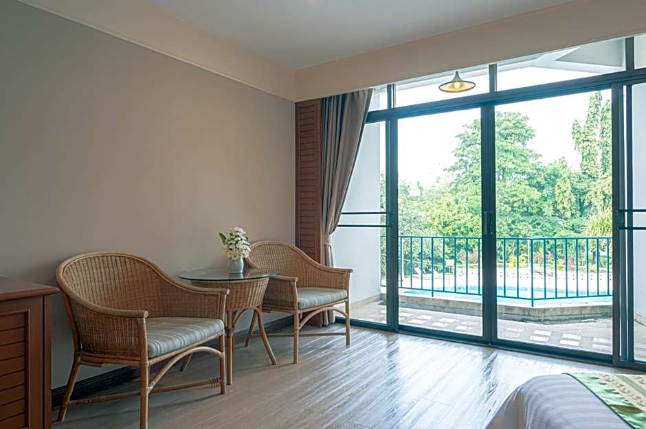 Eco Hotel by Thammasat