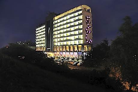 Fortune Select SG Highway, Ahmedabad - Member ITC Hotels' Group