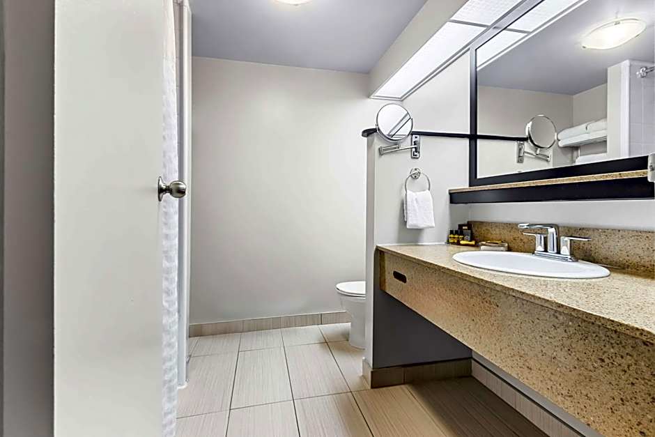 Best Western Plus Mont-Laurier