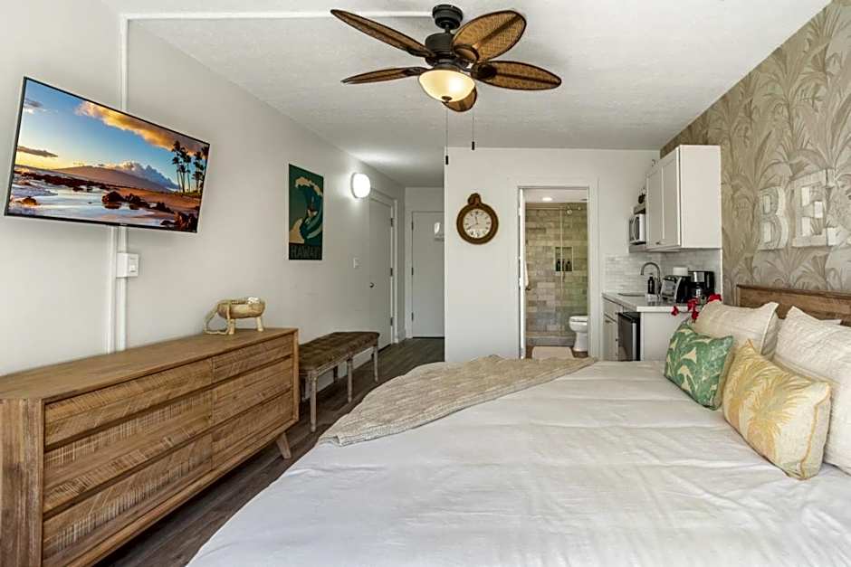 Walk to Beach from this Renovated Studio with King Bed and Resort-Level Amenities