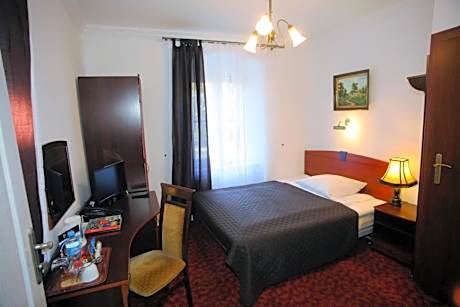 Small Double Room