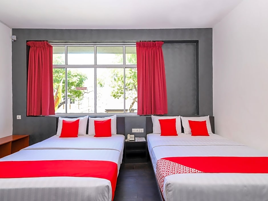 OYO 728 Tai Pan Hotel