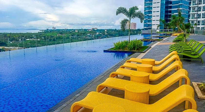 CSuites at 8 Newtown Mactan Cebu
