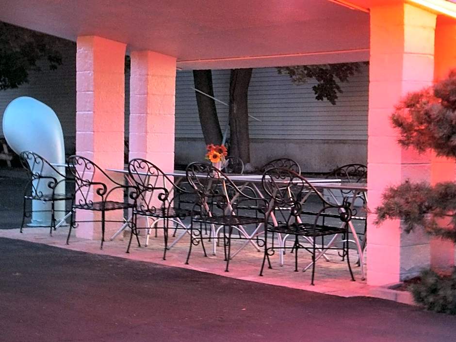 Windsor Motel