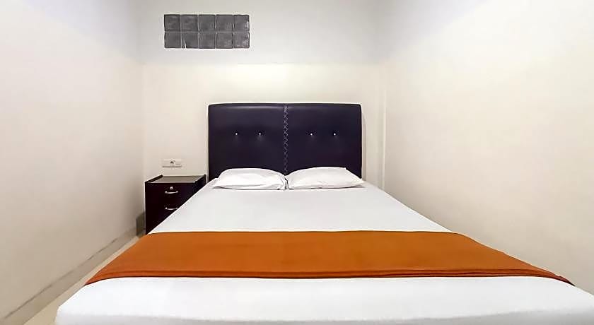 RedDoorz Syariah near Universitas Muhammadiyah Bungo