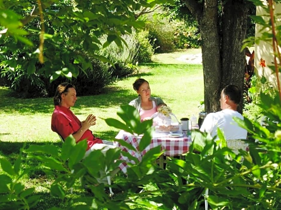 Fleur Bleue & The Timber Frame