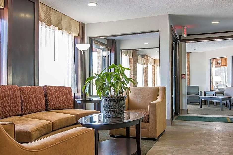 Quality Inn Byron Center