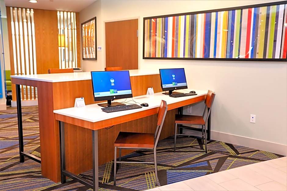 Holiday Inn Express And Suites Forney By IHG