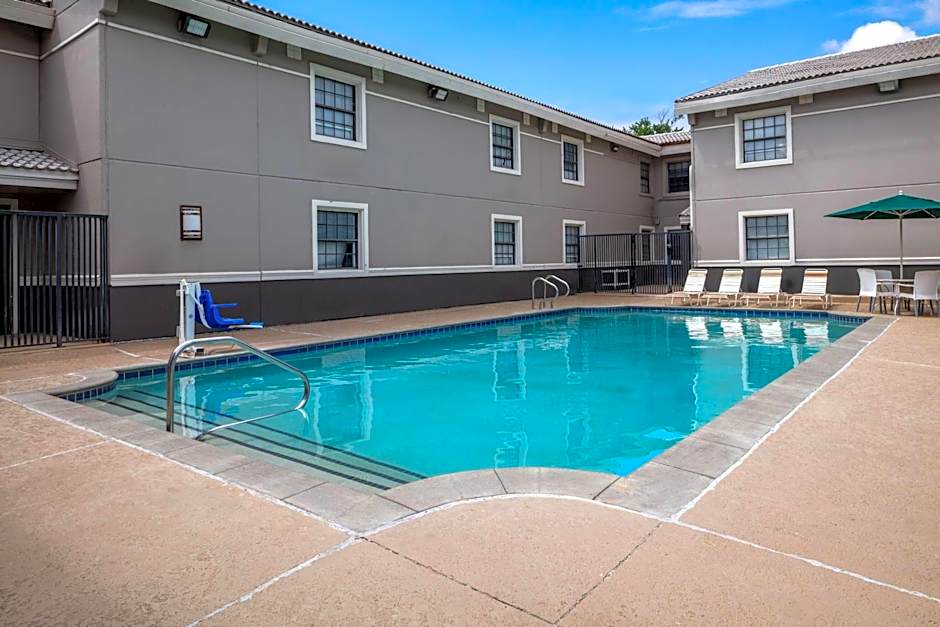 La Quinta Inn by Wyndham Omaha West