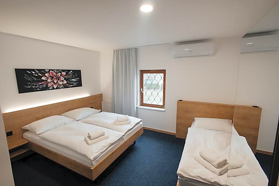 Golden Golem hotel & Spa