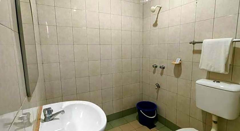 Century Hotel Inanam