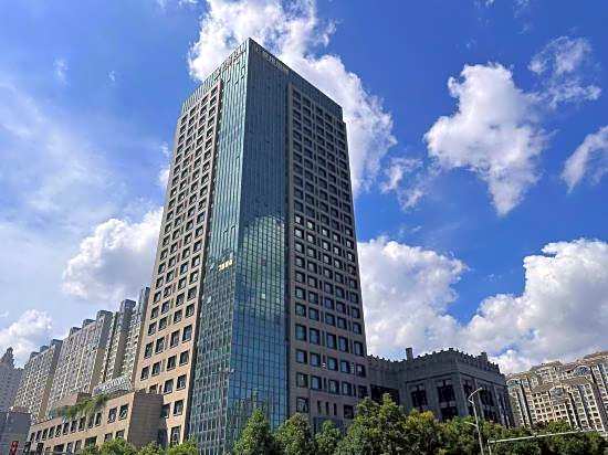 Qingteng Yisu Hotel (Beilun Yintai Chengzhonghe Road Subway Station Store)