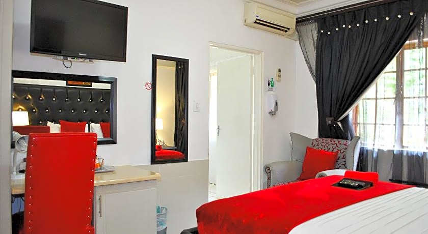 Lapologa Bed & Breakfast