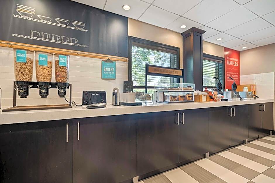 Hampton Inn By Hilton Ridgefield Park