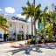 Oceanside Hotel and Suites