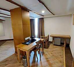 Shravanthi Sarovar Portico