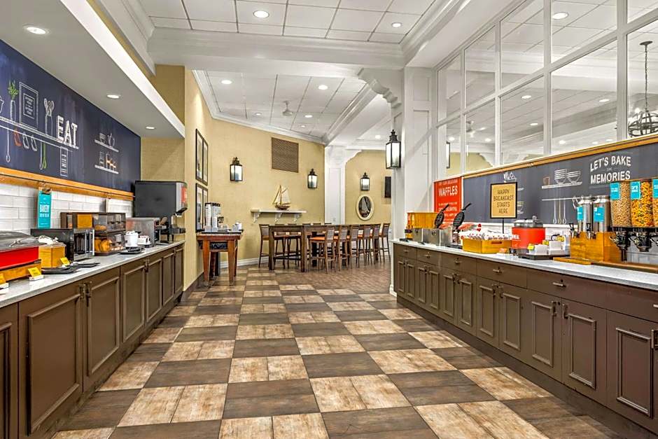 Hampton Inn By Hilton Boston/Natick