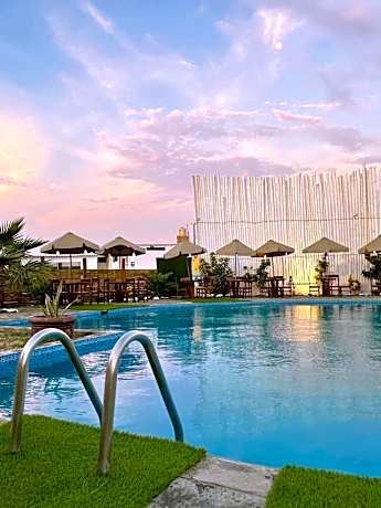 Delfines de Chicama Hotel