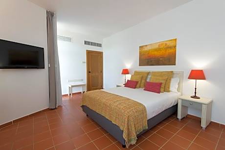 Superior Double or Twin Room with Lake View
